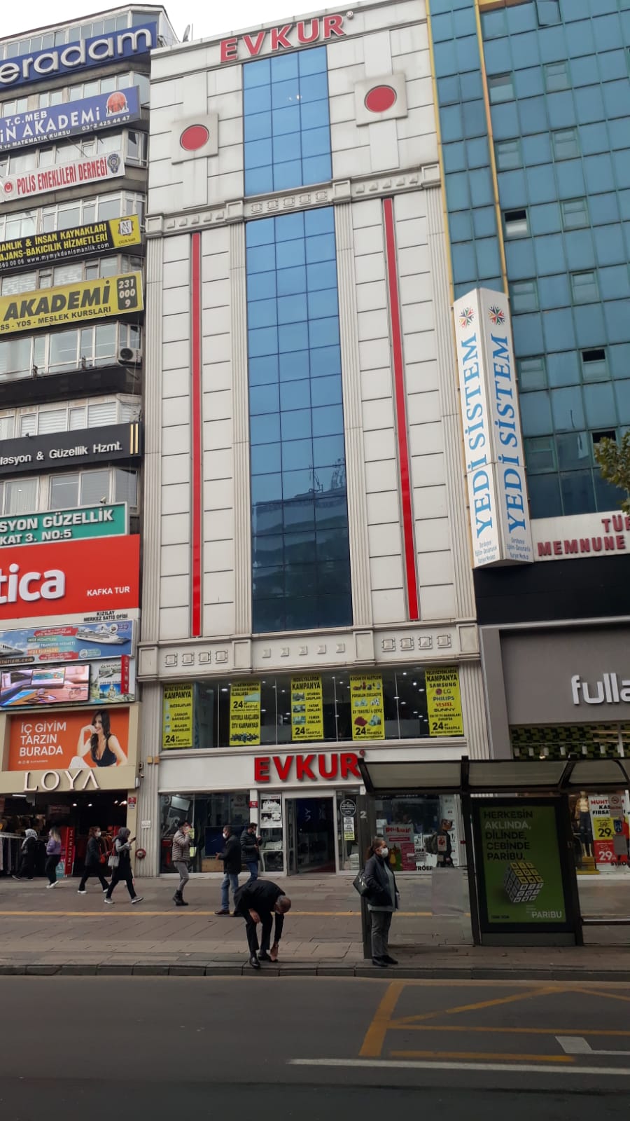 Evkur Binası